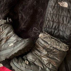 Matching North Face boots & coat bundle